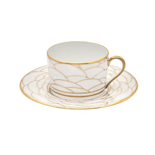 Picture of ART DECO PAR HAVILAND TEACUP AND SAUCER (CYLINDRICAL) (NOIR ET BLANC)